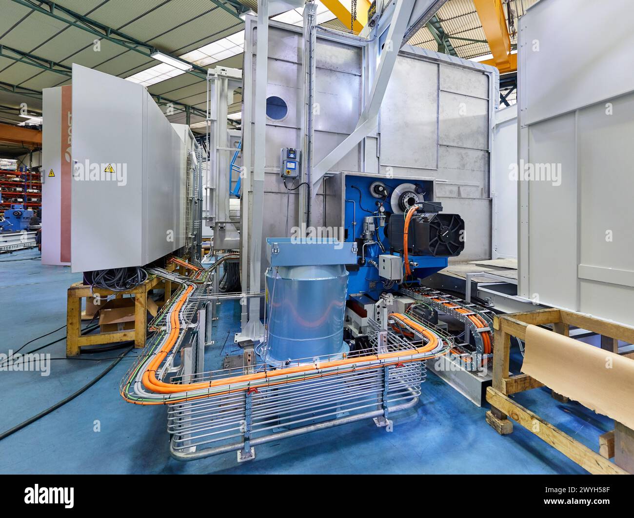 Hydraulic and electrical installation, Machining Centre, CNC, Turning ...