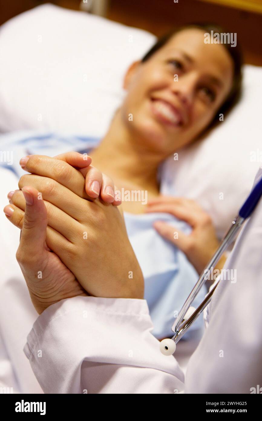 1950s hospital nurses patient hi-res stock photography and images - Alamy