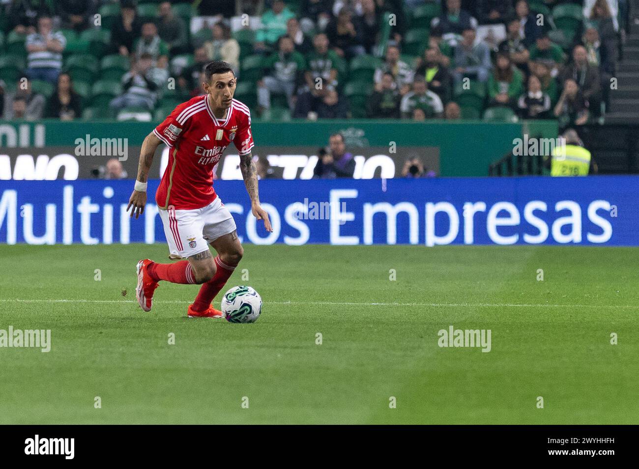 April 06, 2024. Lisbon, Portugal. Benfica's forward from Argentina Angel Di Maria (11) in action during the game of the Matchday 28 of Liga Portugal Betclic, Sporting CP vs SL Benfica Credit: Alexandre de Sousa/Alamy Live News Stock Photo