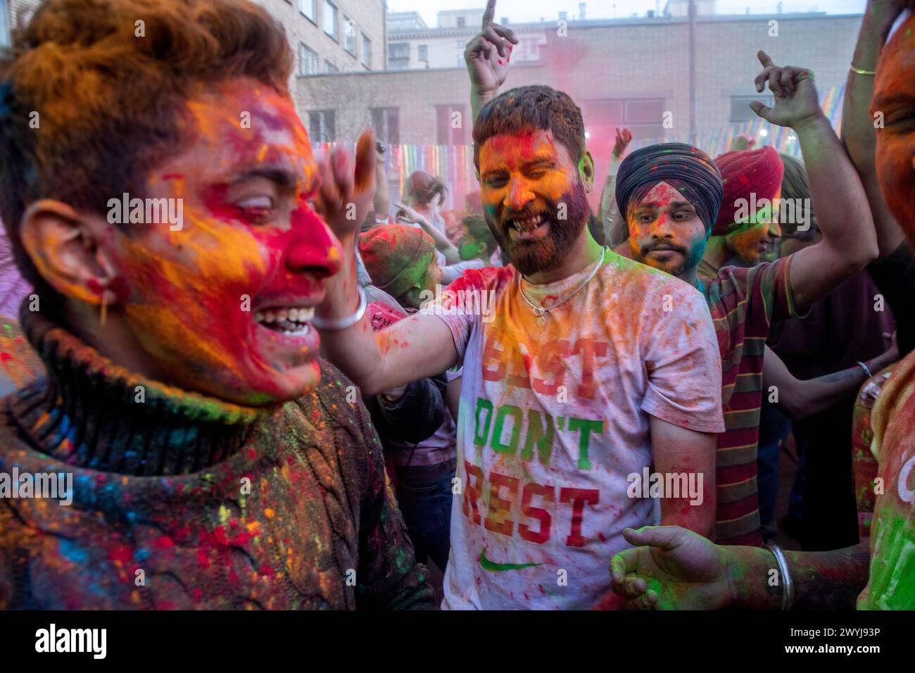 Moscow, Russia. 6th of April, 2024. People take part in the Holi Festival of Colors as part of the 16th Sita Holi Mela festival at Moscow's Sita Indian National Cultural Centre in Moscow, Russia Stock Photo
