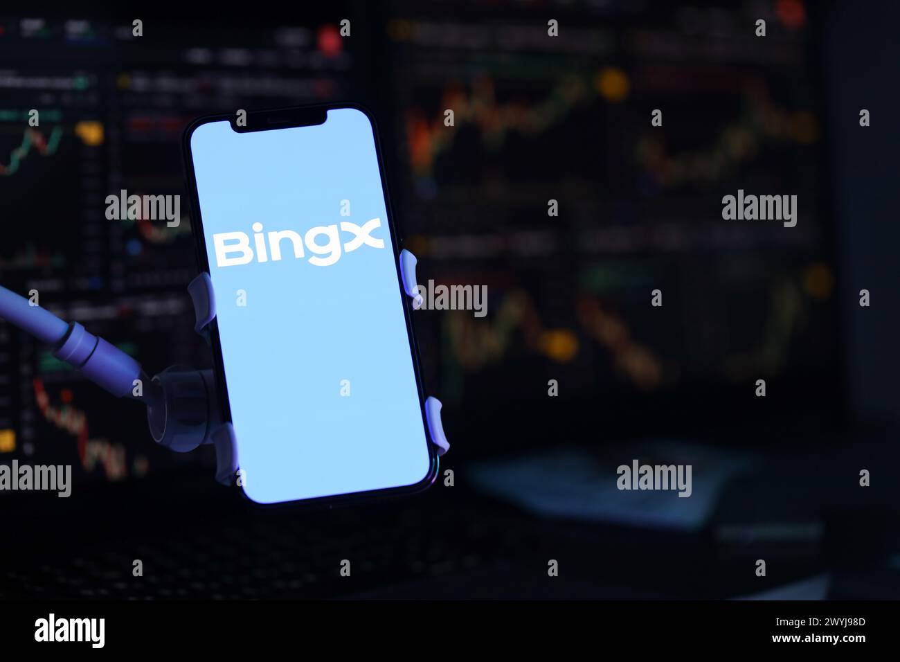 Bingx crypto hi-res stock photography and images - Alamy