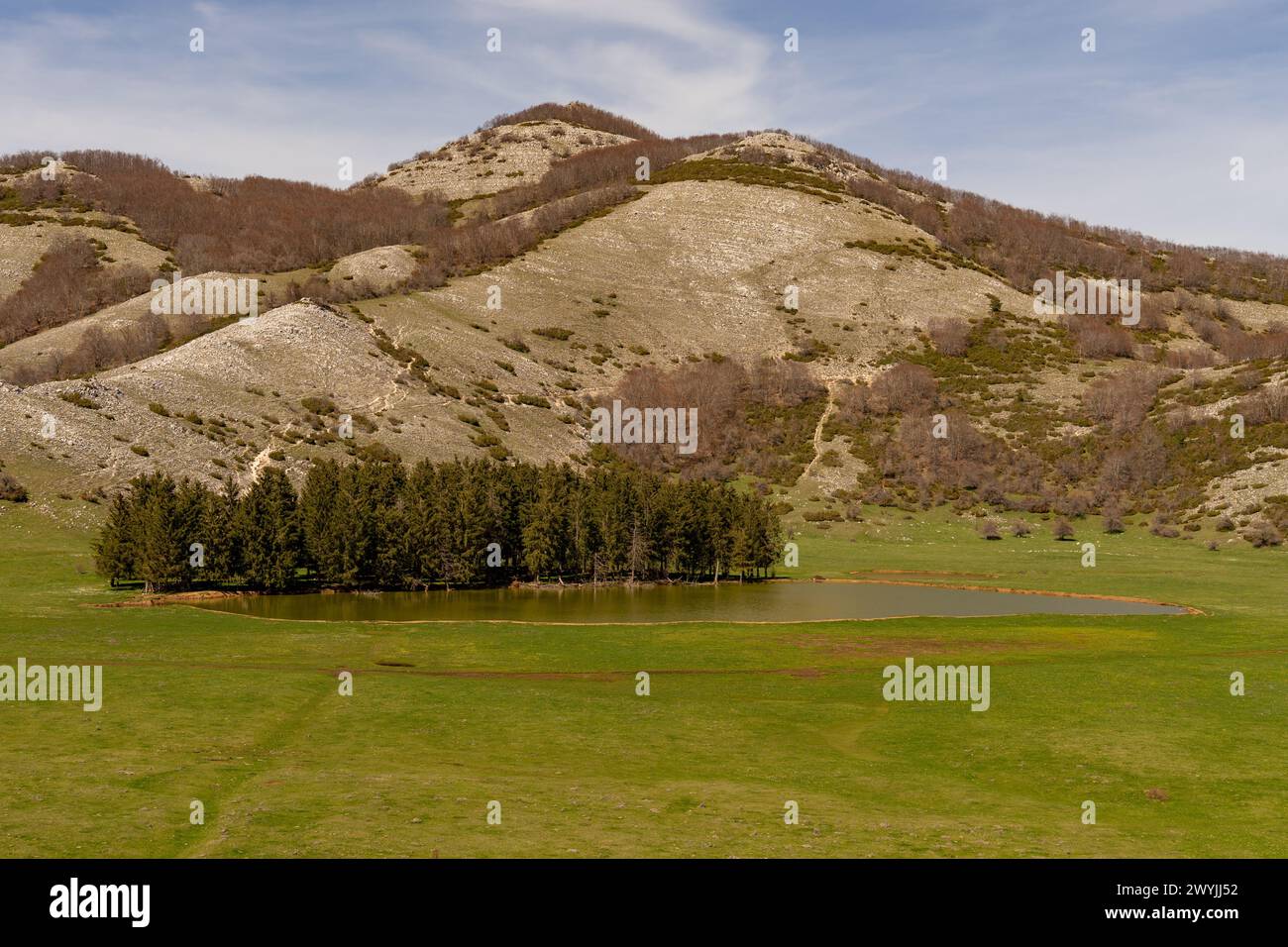 Lago lago lago lago acqua hi-res stock photography and images - Alamy
