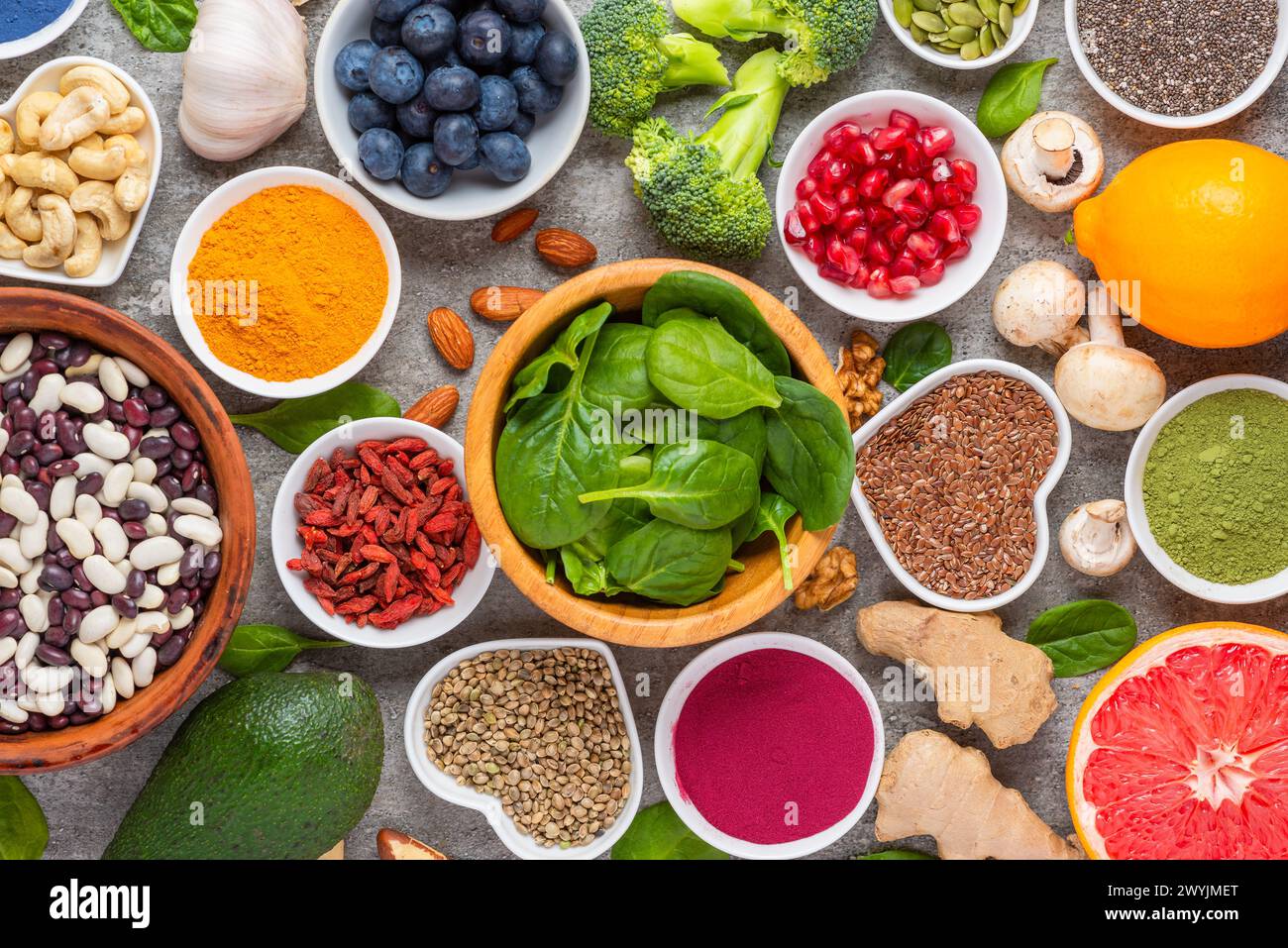 Healthy foods balanced diet hi-res stock photography and images - Alamy