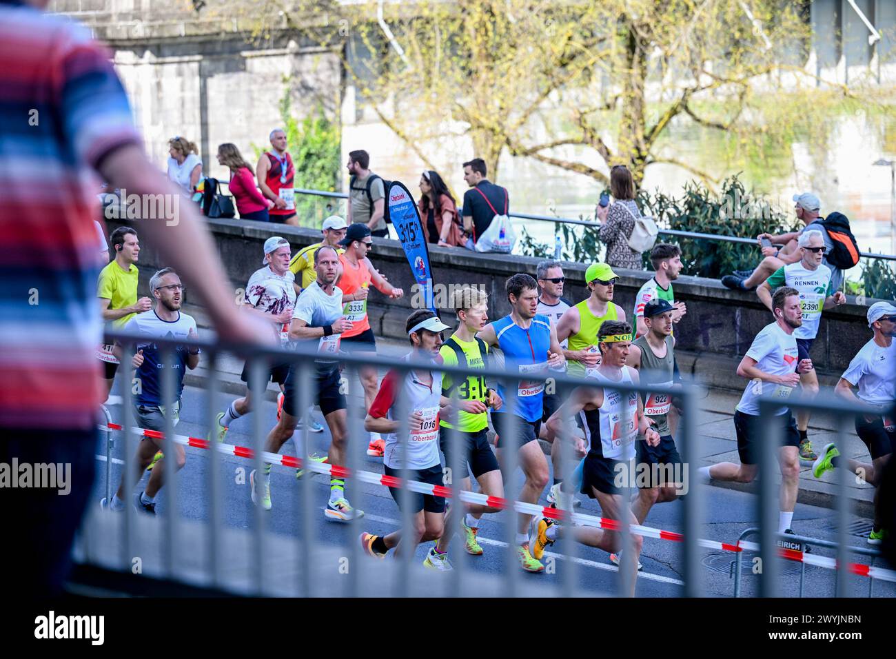07.04.2024, Linz , AUT, Leichtathletik, Oberbank Linz Donau Marathon ...