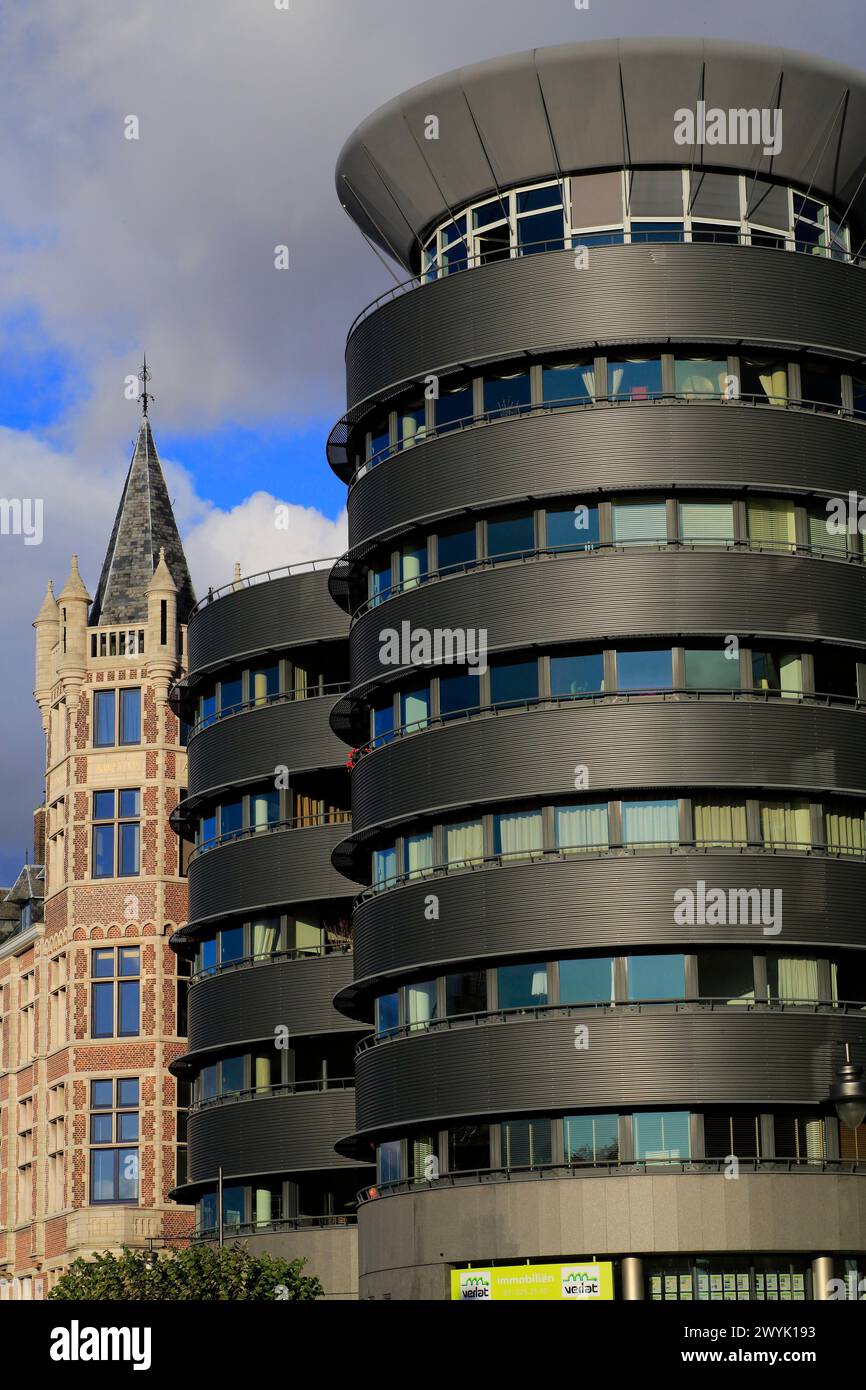 Belgium, Flanders, Antwerp, Ernest Van Dijckkaai, contrast between contemporary building and historic building Stock Photo