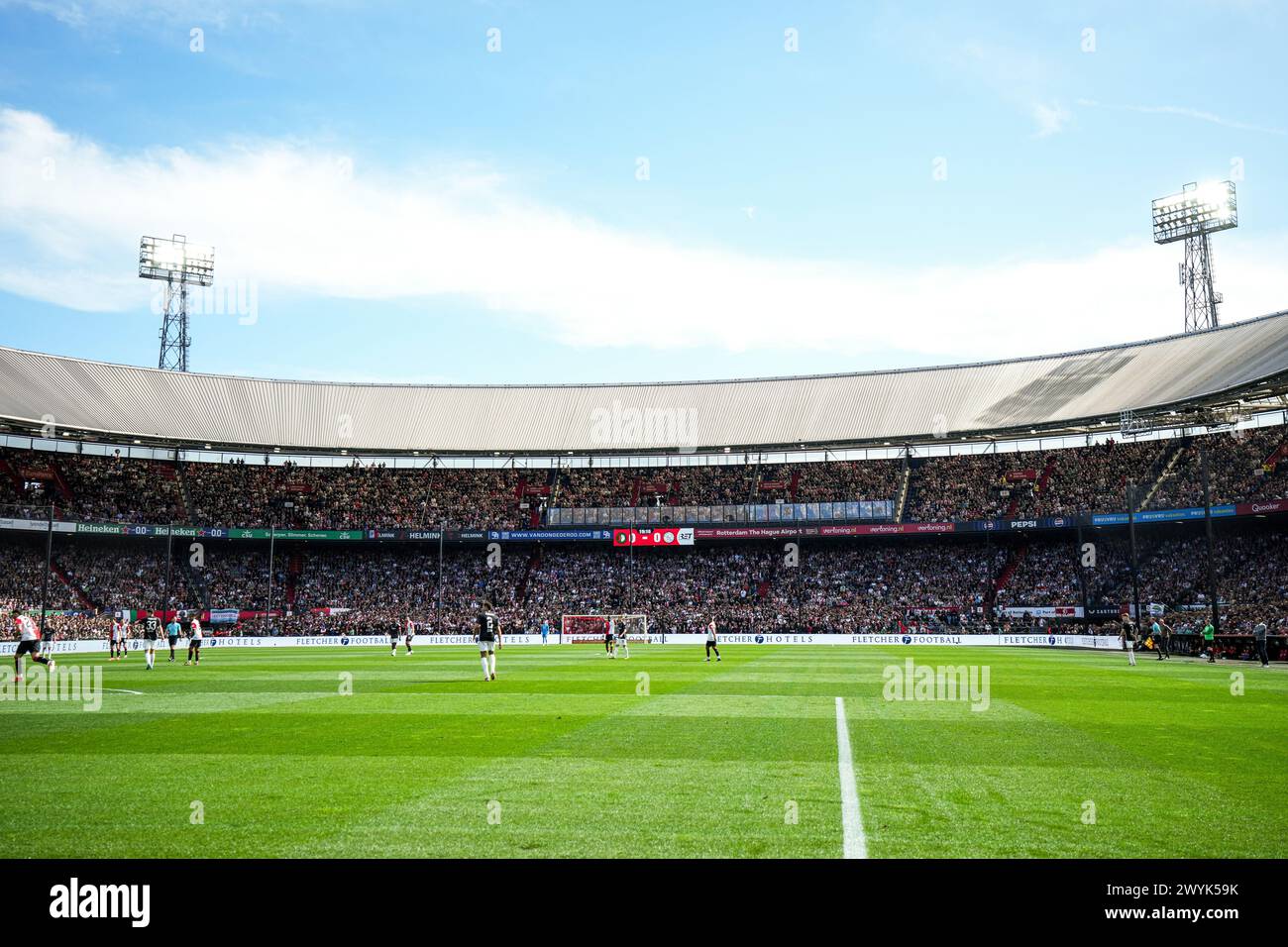 Rotterdam, The Netherlands. 07th Apr, 2024. Rotterdam - Overview of the stadium during the Eredivisie match between Feyenoord v Ajax at Stadion Feijenoord De Kuip on 7 April 2024 in Rotterdam, The Netherlands. Credit: box to box pictures/Alamy Live News Stock Photo