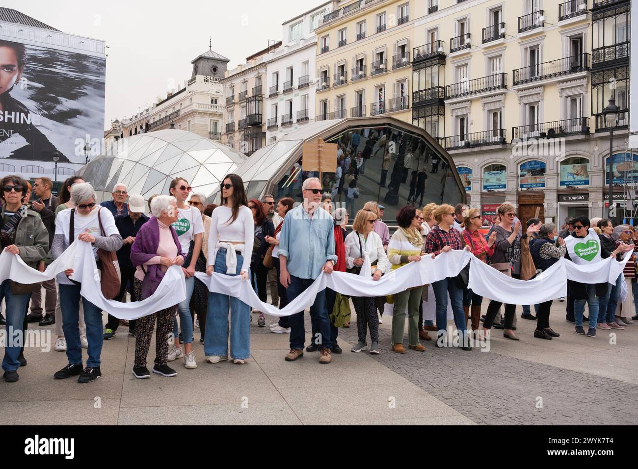 Madrid, Spain. 07th Apr, 2024. Several people during the rally demanding a 100% public and quality European healthcare system, at Puerta del Sol, on April 7, 2024, in Madrid, Spain. (Photo by Oscar Gonzalez/Sipa USA) Credit: Sipa USA/Alamy Live News Stock Photo