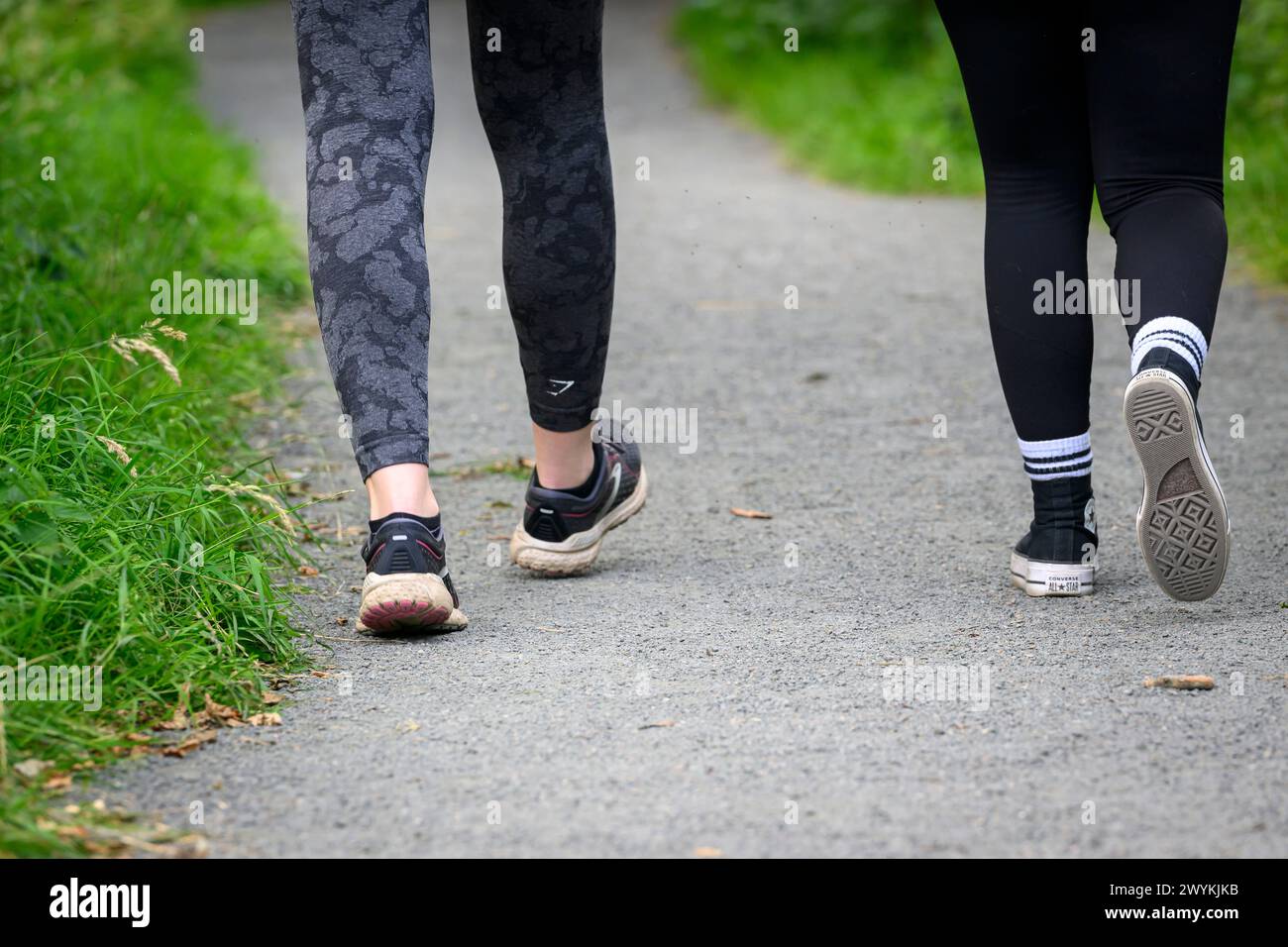 Paths for all, Loch Leven, Heritage Trail, young female walkers Stock Photo