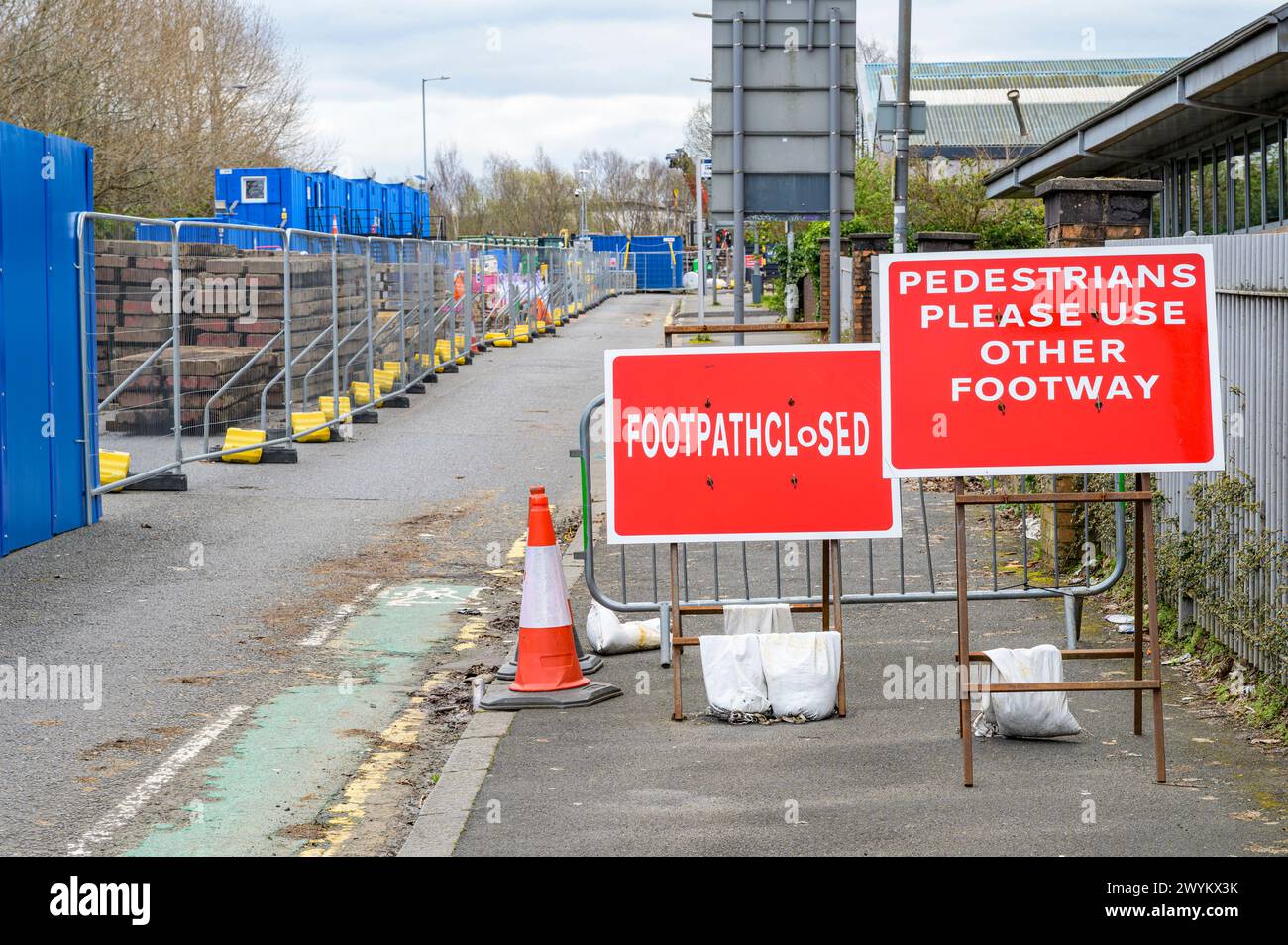 Glasgow footpath hires stock photography and images Alamy