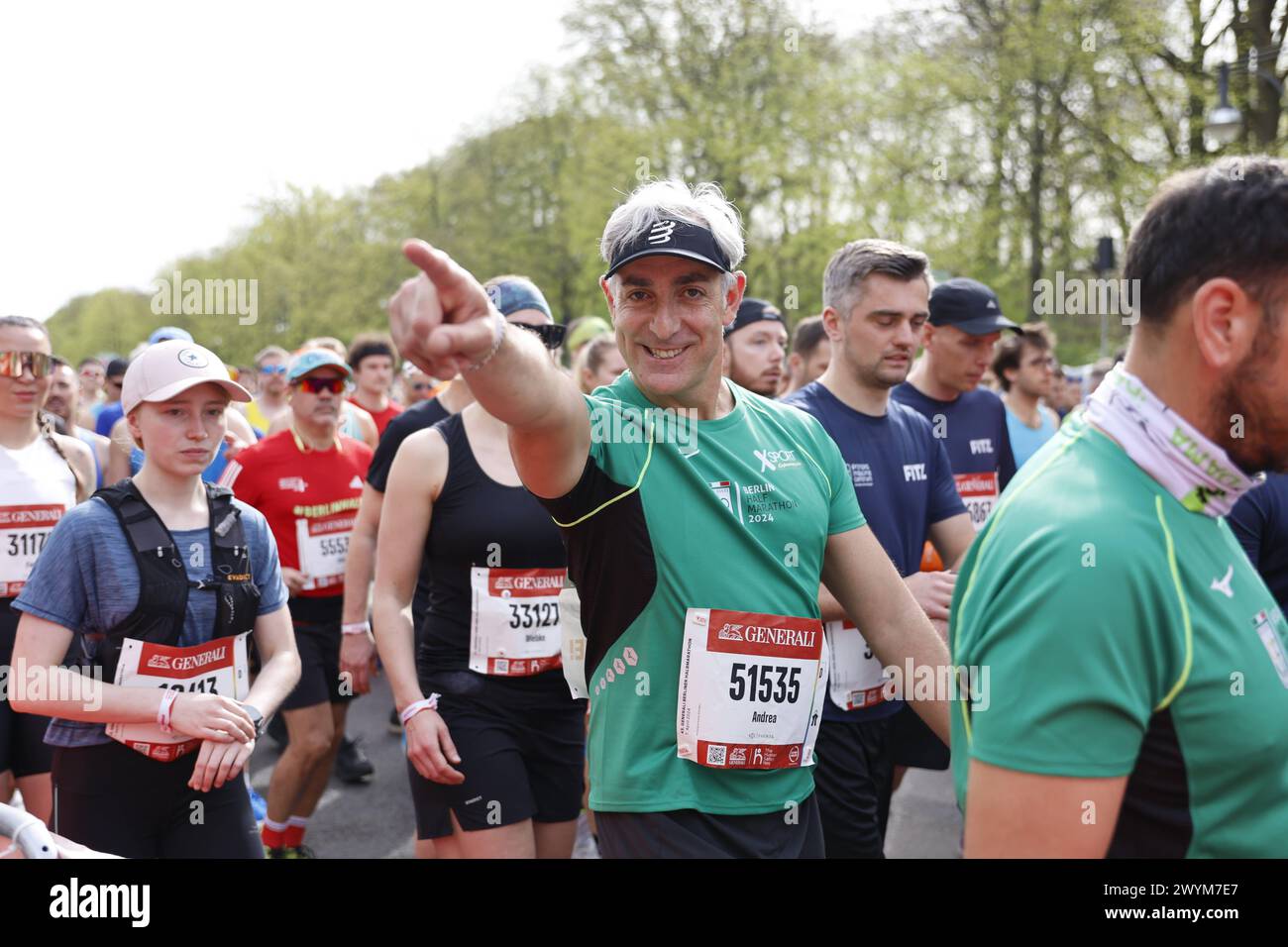 Läufer, Sieger Generali Berliner Halbmarathon 2024, SCC Events, am 07.