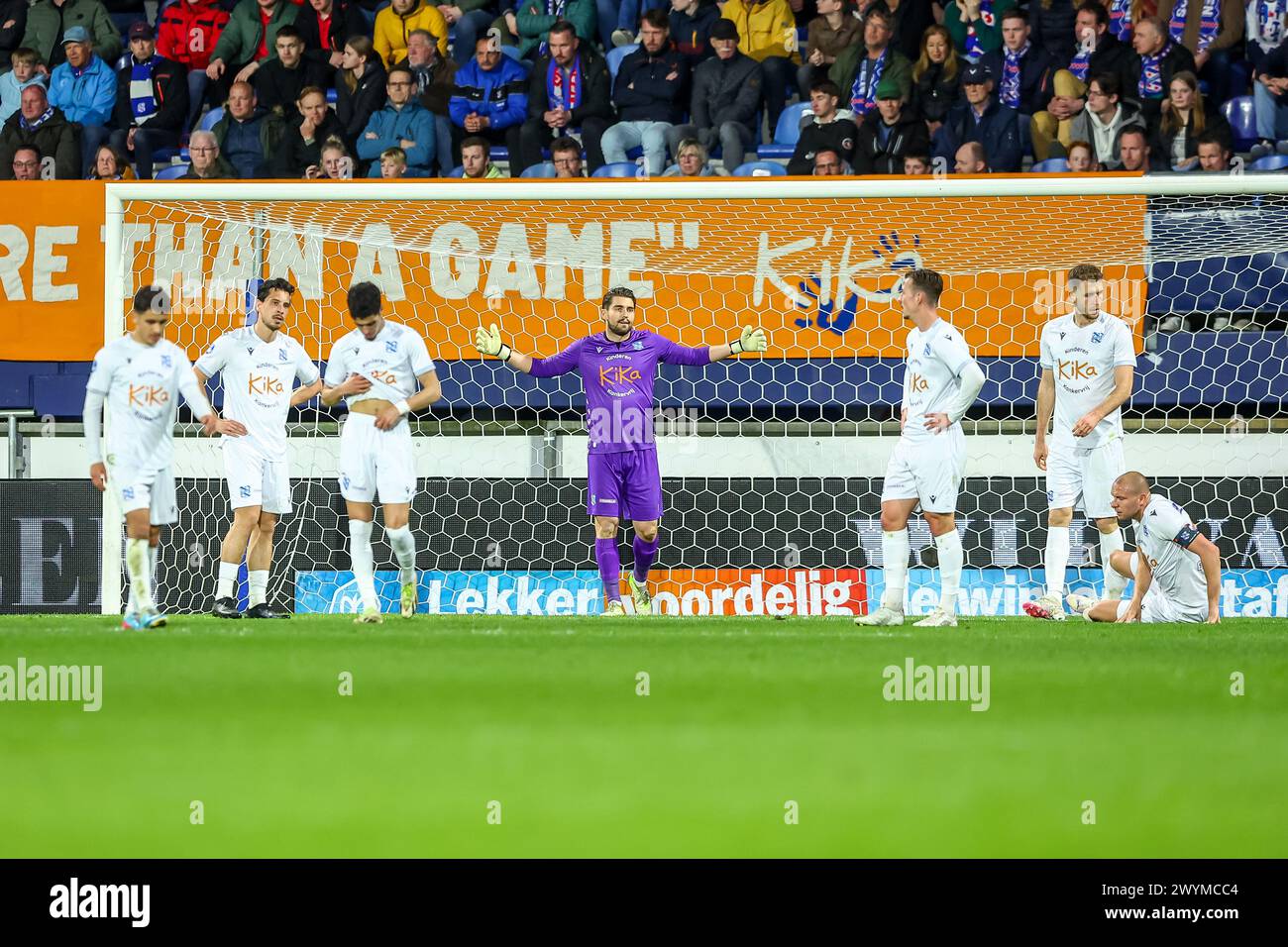 Heerenveen, Netherlands. 07th Apr, 2024. HEERENVEEN, NETHERLANDS - APRIL 7: goalkeeper Mickey van der Hart of SC Heerenveen, Osame Sahraoui of SC Heerenveen, Thom Haye of SC Heerenveen, Anas Tahiri of SC Heerenveen, Simon Olsson of SC Heerenveen, Sven van Beek of SC Heerenveen and Pawel Bochniewicz of SC Heerenveen are disappointed during the Dutch Eredivisie match between SC Heerenveen and FC Utrecht at Abe Lenstra Stadion on April 7, 2024 in Heerenveen, Netherlands. (Photo by Pieter van der Woude/Orange Pictures) Credit: Orange Pics BV/Alamy Live News Stock Photo