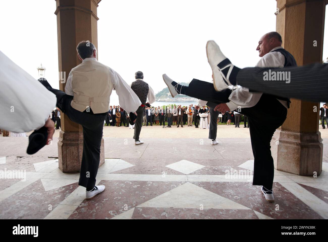 Generic Basque Man Basque man in traditional dress hi-res stock photography and images - Alamy