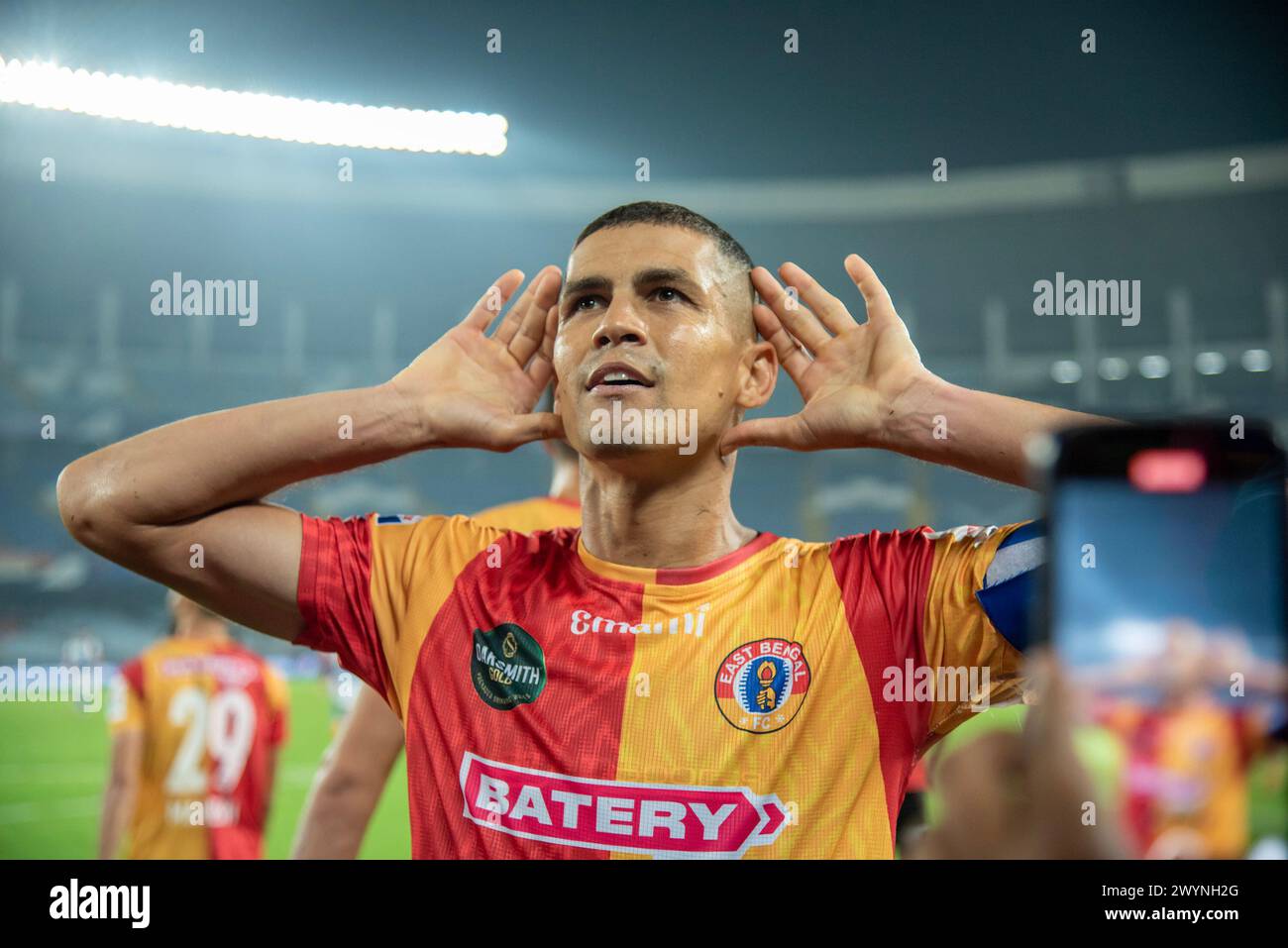 Kolkata, India. 07th Apr, 2024. Eastbengal Football Club (EBFC) wins crucial home match at Kolkata in 10th season of ISL, 2023-24 against Bengaluru FC (BFC) by 2-1 margin to keep alive hope in super six of Indian Super League. Saul Crespo (P) and Cleiton Silva scored for EBFC while Sunil Chhetri (P) reduced scores for BFC.Cleiton Silva celebrating after scorig the winning goal. (Photo by Amlan Biswas/Pacific Press) Credit: Pacific Press Media Production Corp./Alamy Live News Stock Photo