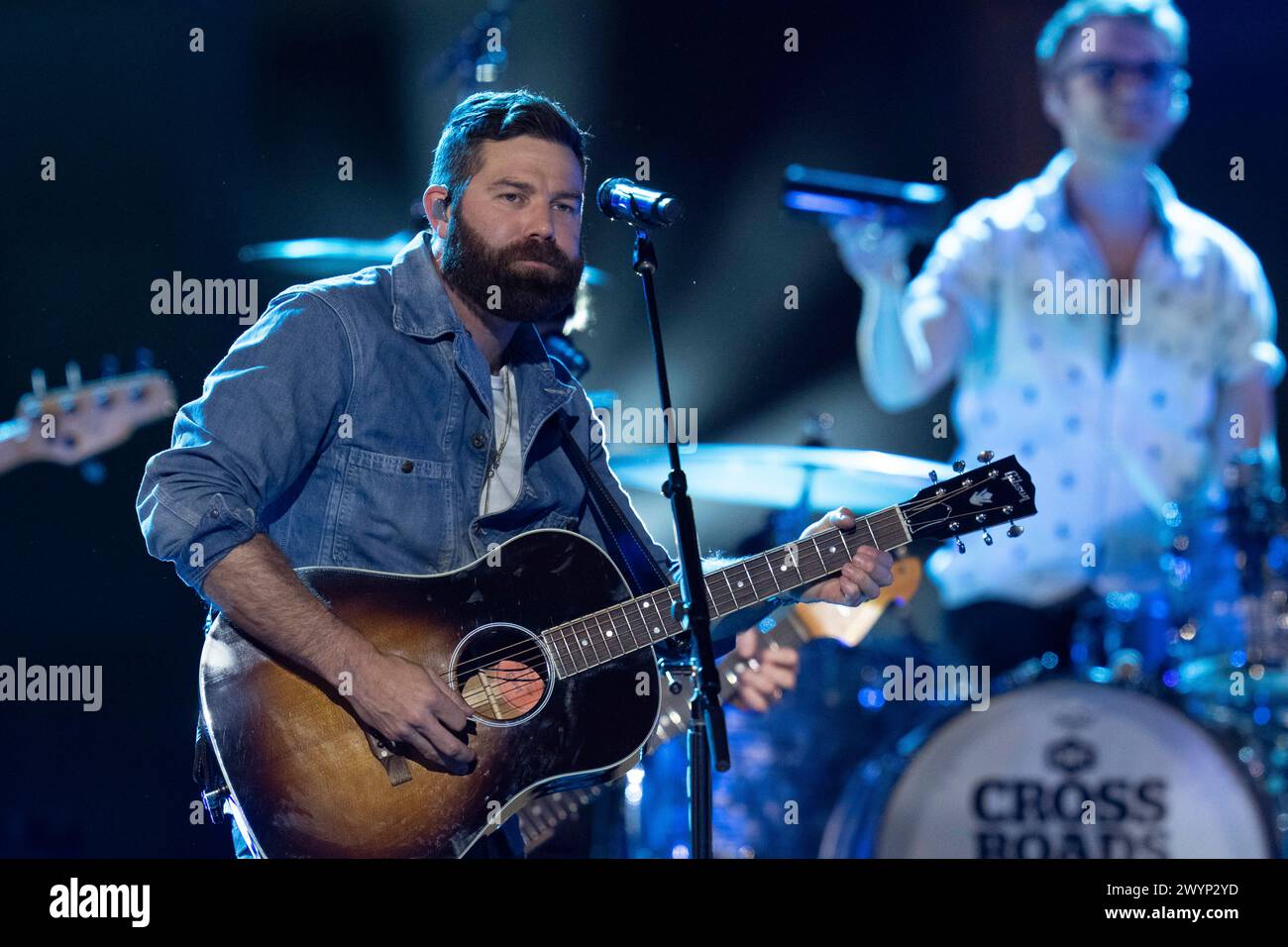 Austin, Tx, USA. 5th Apr, 2024. American country pop singer JORDAN DAVIS performs at a taping of CMT Country Crossroads with band NEEDTOBREATHE in front of the University of Texas Tower on April 5, 2024. (Credit Image: © Bob Daemmrich/ZUMA Press Wire) EDITORIAL USAGE ONLY! Not for Commercial USAGE! Stock Photo