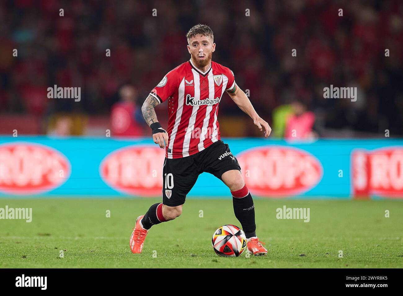 Iker Muniain of Athletic Club seen in action during the 2024 Copa del Rey final between Athletic Club and Mallorca at Estadio La Cartuja de Sevilla. Final scores; Athletic Club 1:1 Mallorca. (Penalties: 4:2) Stock Photo