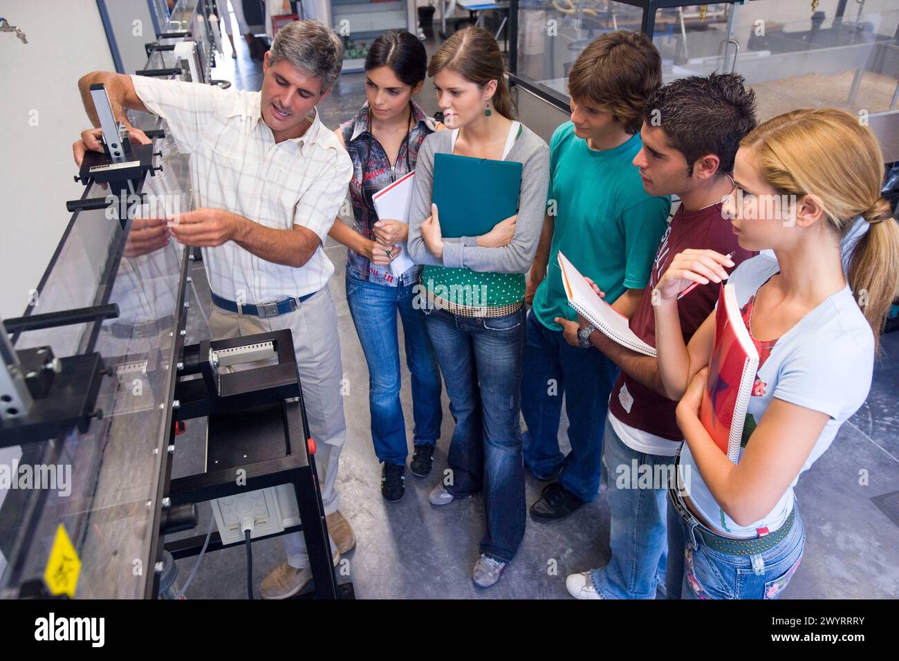 Laboratorio nuclear hi-res stock photography and images - Alamy