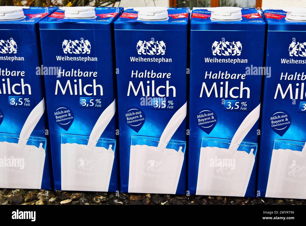 Haltbare milch hires stock photography and images Alamy