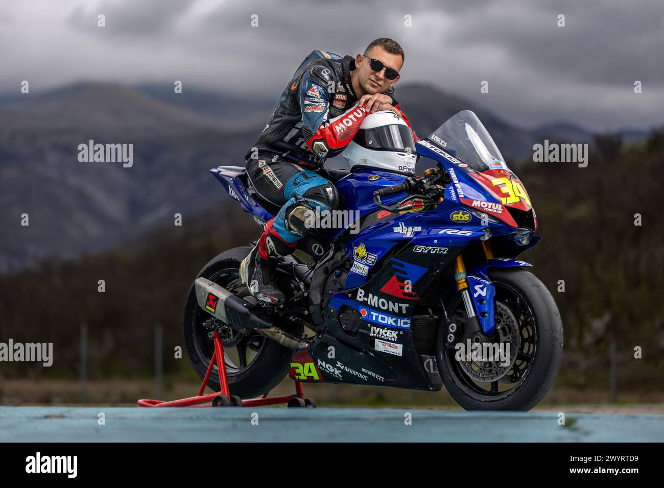Yamaha r6 hi-res stock photography and images - Alamy