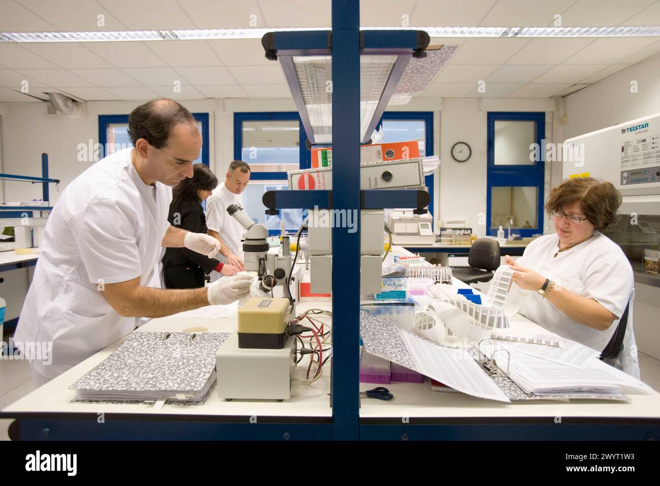 Laboratory of Diagnosis, Departamento de Producción y Sanidad Animal ...
