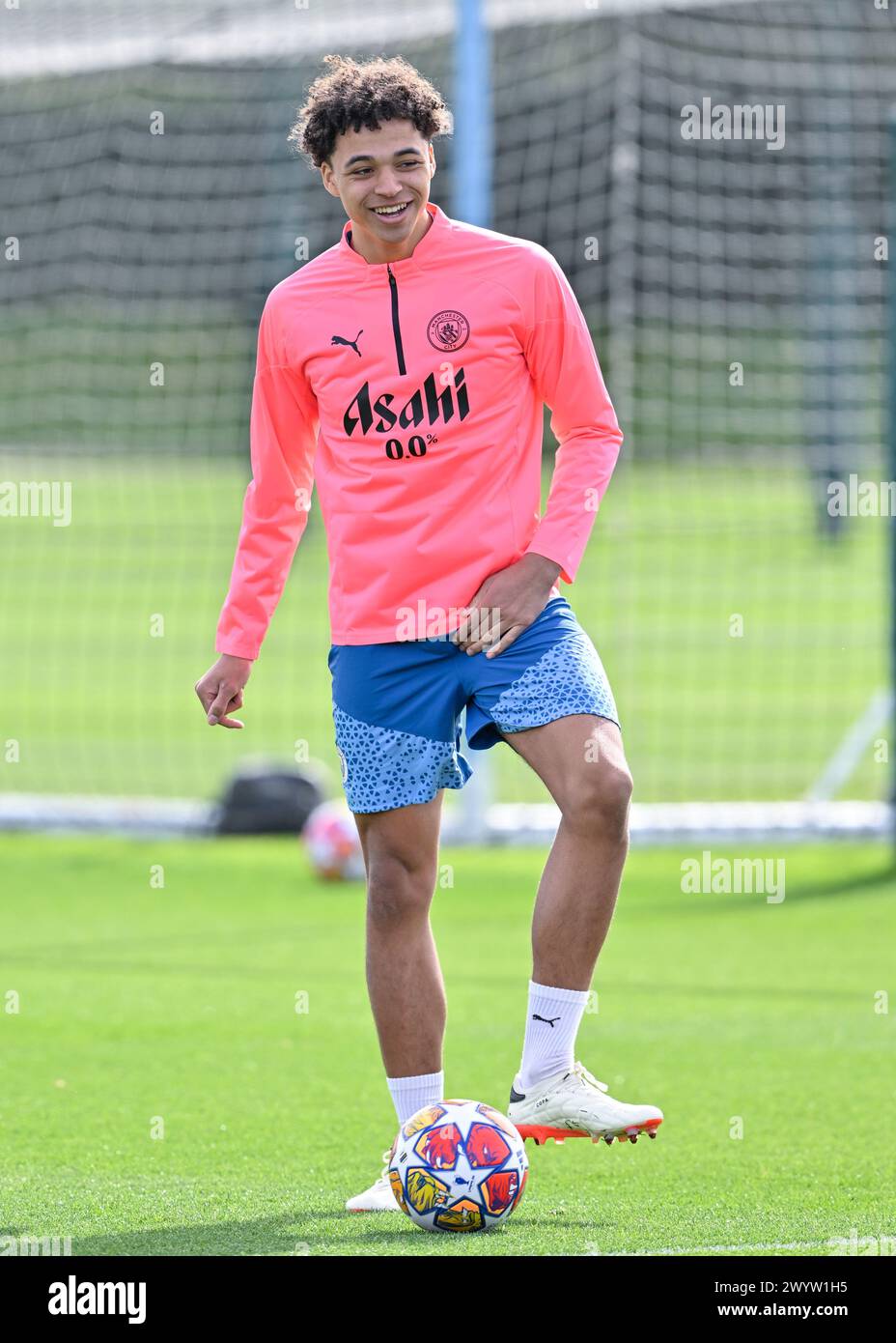 Nico O'Reilly of Manchester City, during the Manchester City champions League training session ahead of the Real Madrid game at Etihad Stadium, Manchester, United Kingdom, 8th April 2024  (Photo by Cody Froggatt/News Images) Stock Photo