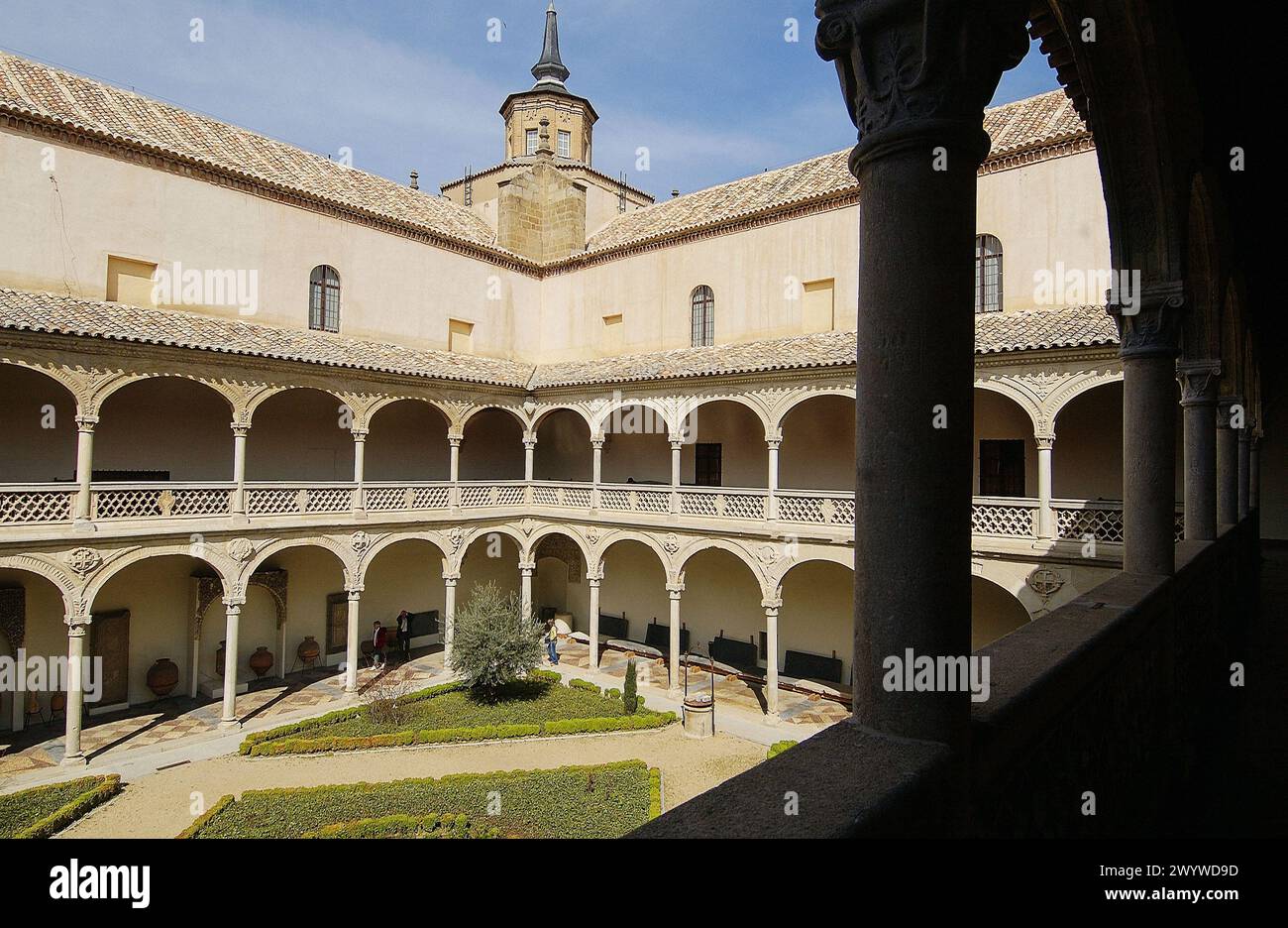 Plateresque courtyard at Museo de Santa Cruz founded by Cardinal Pedro González de Mendoza and built 16th century by Alonso de Covarrubias. Toledo. Castilla-La Mancha, Spain. Stock Photo