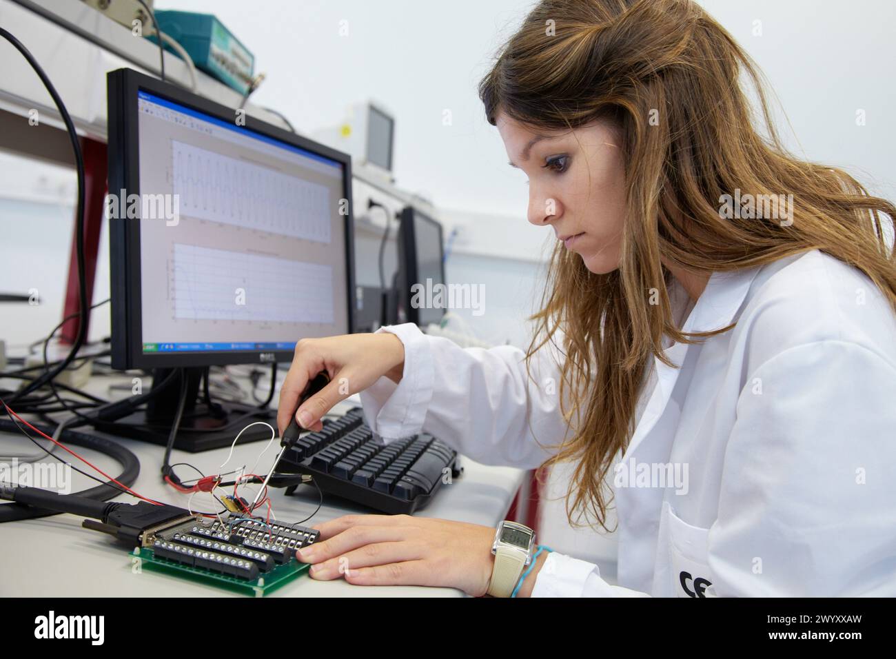 Biomedical signal processing hi-res stock photography and images - Alamy