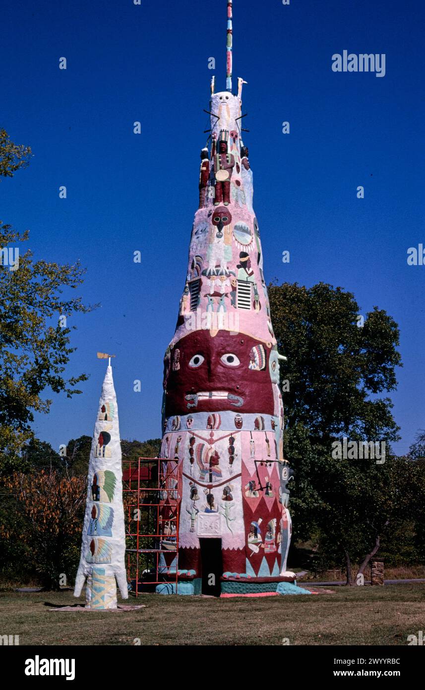 Totem Pole Park, near Route 66, Foyil, Oklahoma, 2001 Stock Photo