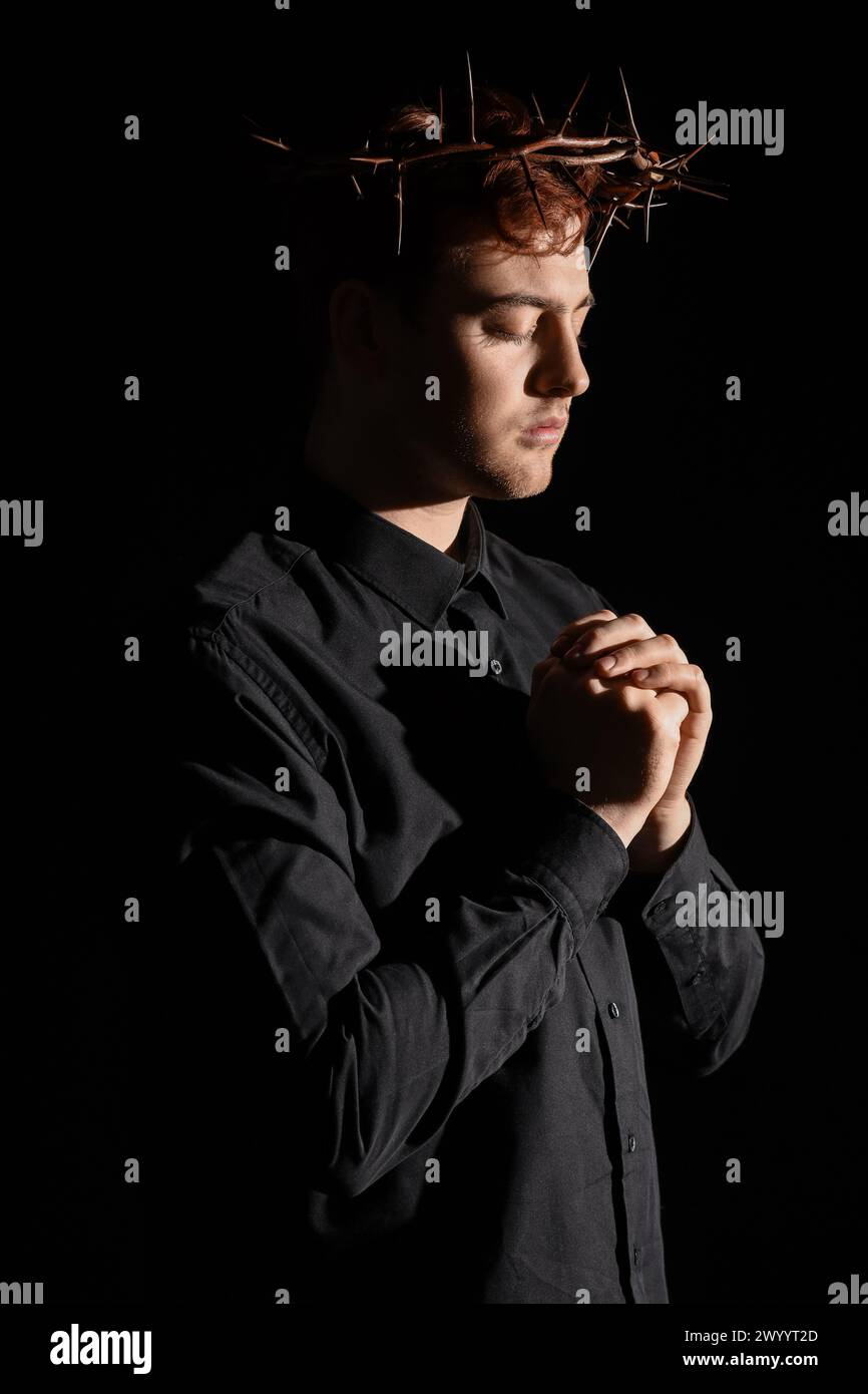 Man with crown of thorns hi-res stock photography and images - Alamy