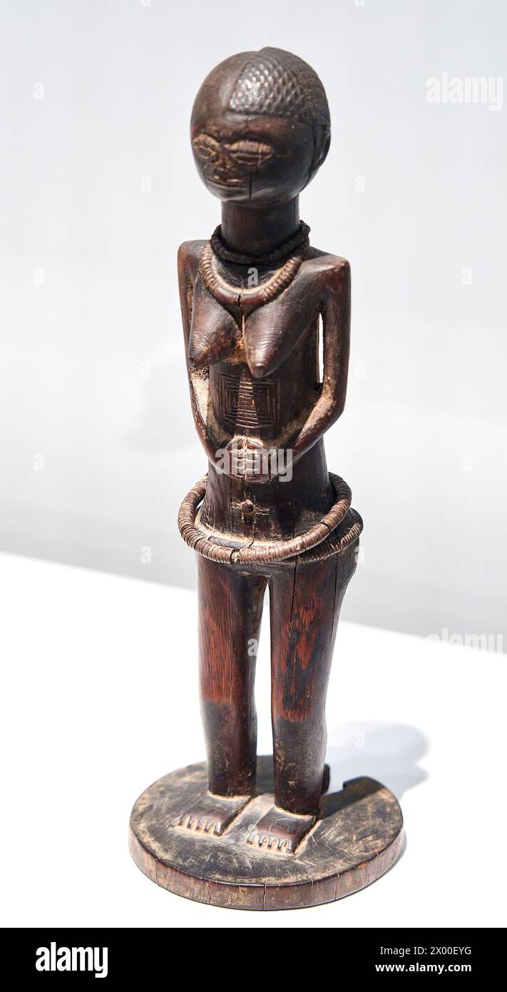 Byeri Figure, Cultura Fang, Guinea Ecuatorial, S. XIX , Reina Sofia Museum, Madrid, Reina Sofia Museum, Madrid, Spain. Stock Photo