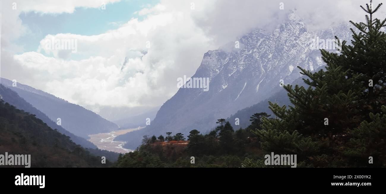 birds eye view of beautiful yumthang valley and surrounding himalaya mountains, the scenic alpine valley is located in north sikkim, north east india Stock Photo