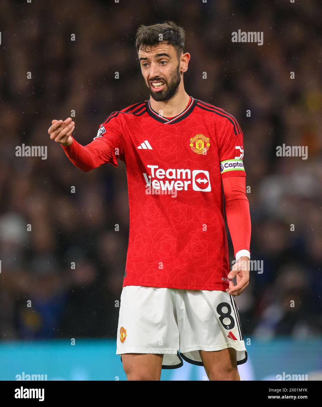London, UK. 04th Apr, 2024 - Chelsea v Manchester United - Premier League - Stamford Bridge.                                                                   Bruno Fernandes in action against Chelsea.                                         Picture Credit: Mark Pain / Alamy Live News Stock Photo