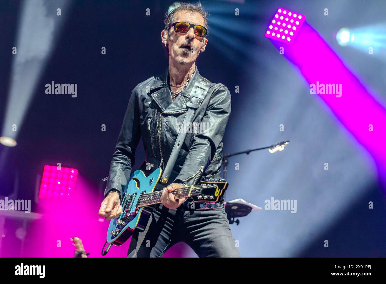 Antwerp, Belgium, April 5, 2024. Simple Minds concert at Sportpaleis Stock Photo Alamy