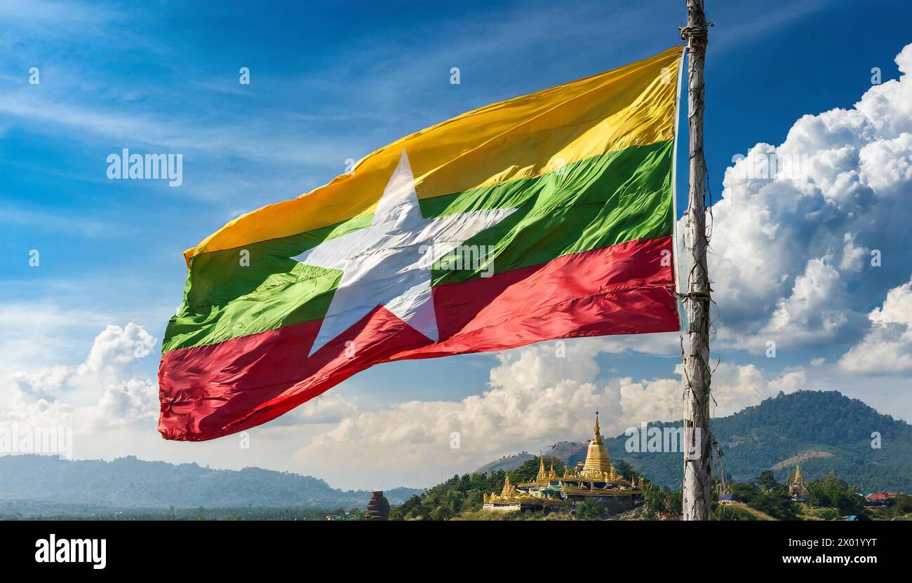 Fahnen, die Nationalfahne von Myanmar flattert im Wind Stock Photo