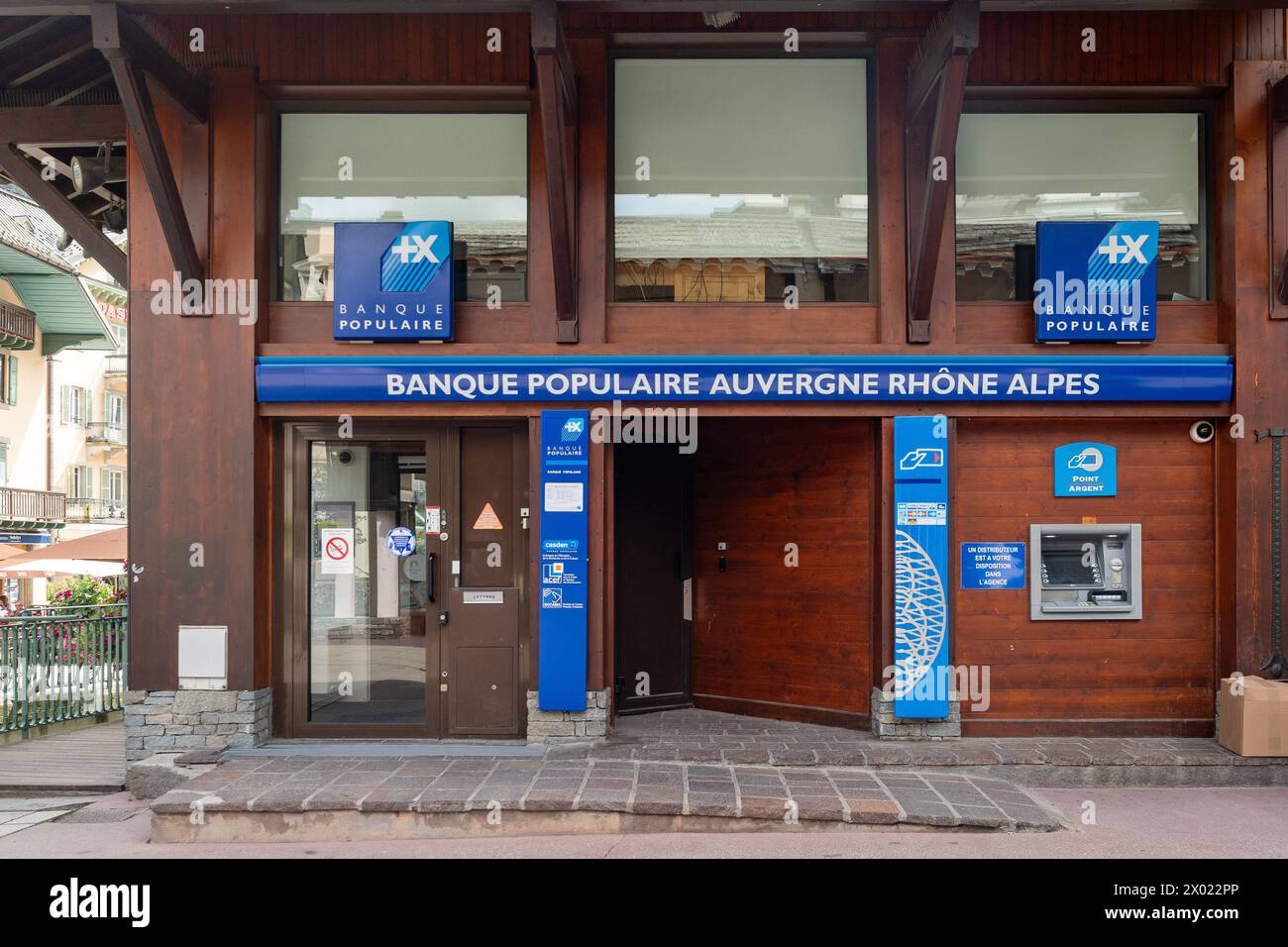 BANQUE POPULAIRE AUVERGNE visual data 4