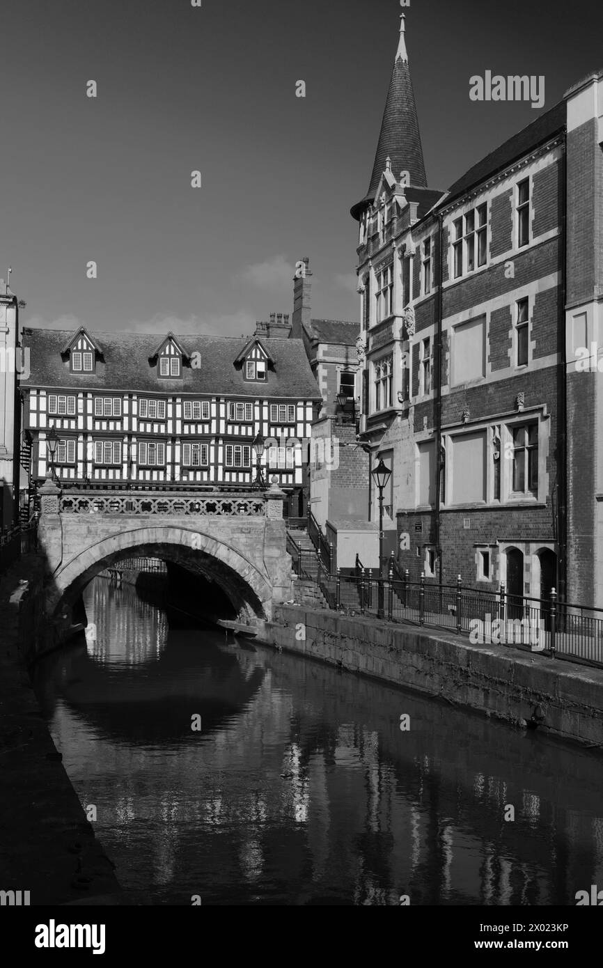 The Old High bridge, River Witham, Lincoln City, Lincolnshire, England Stock Photo