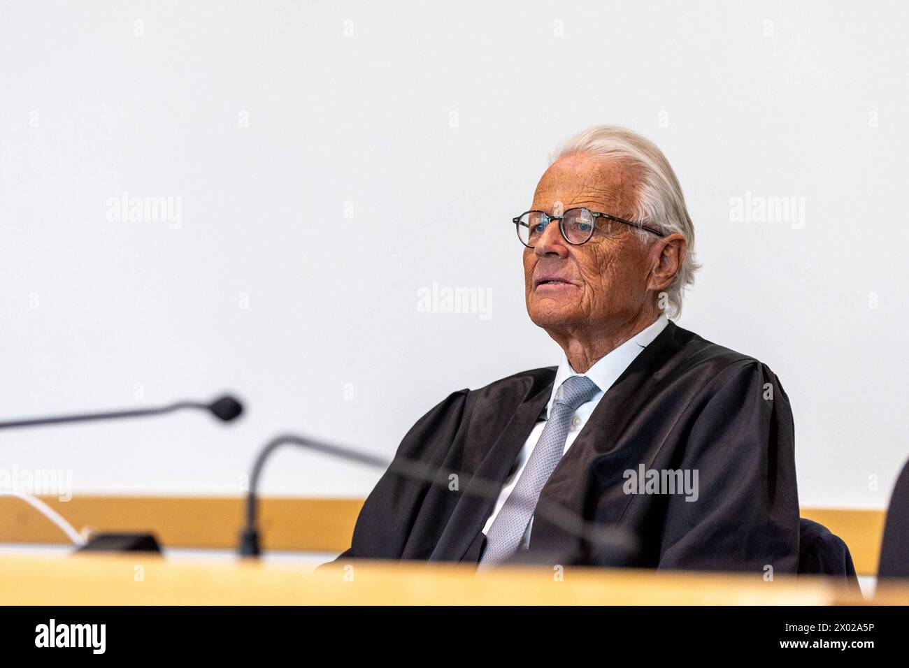 Nachbarn laut hi-res stock photography and images - Alamy