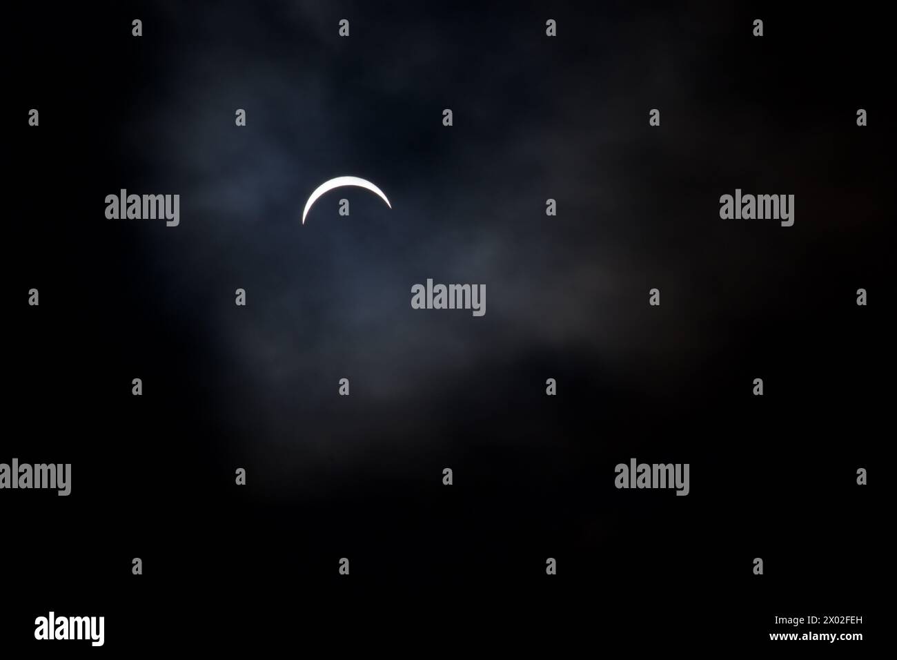 Eclipse phenomenon safety precautions hires stock photography and