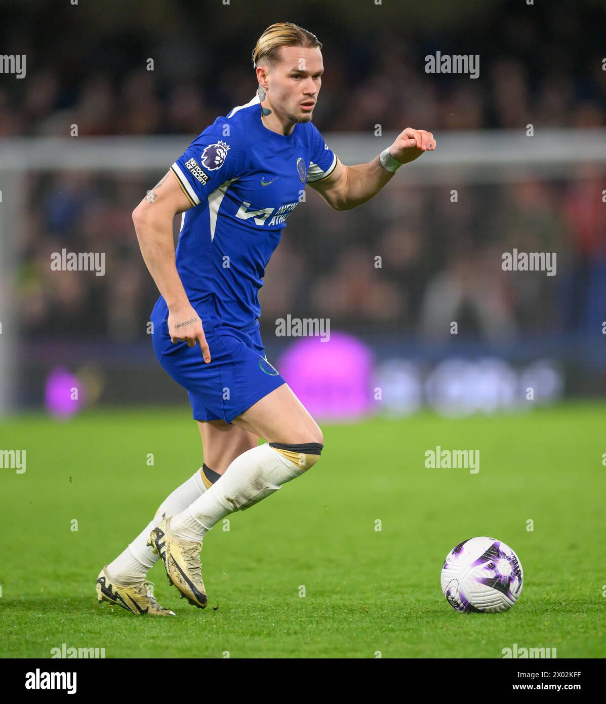 London, UK. 04th Apr, 2024 - Chelsea v Manchester United - Premier League - Stamford Bridge.                                                              Mykhailo Mudryk in action against Manchester United.                      Picture Credit: Mark Pain / Alamy Live News Stock Photo