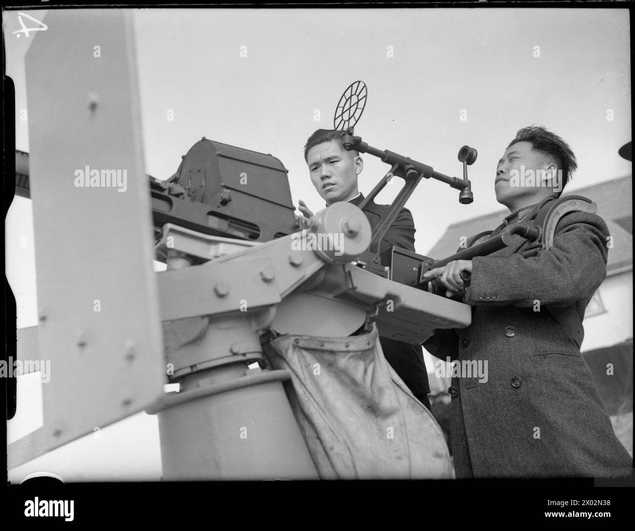 GUNNERY SCHOOL FOR INTER-ALLIED MERCHANT SEAMEN. 1 AND 2 APRIL 1942 ...