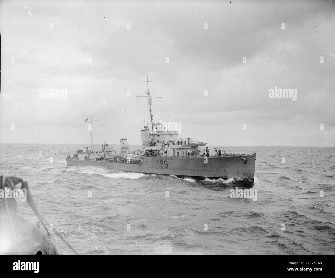 ON BOARD THE SLOOP HMS FOWEY ON CONVOY. SEPTEMBER 1941. - HMS DUNCAN ...