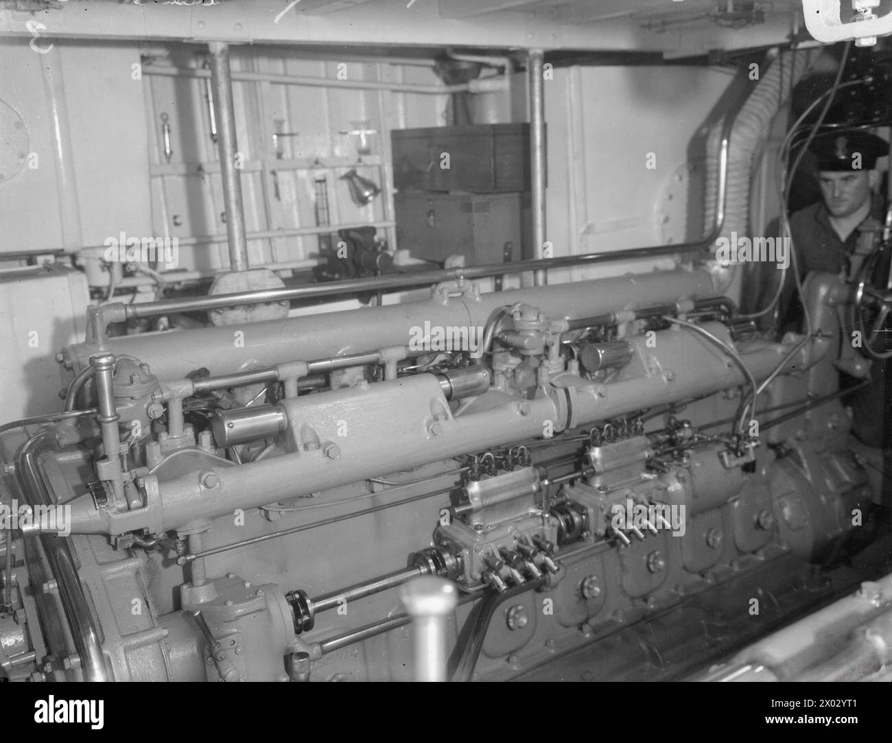 Military engine room hi-res stock photography and images - Alamy