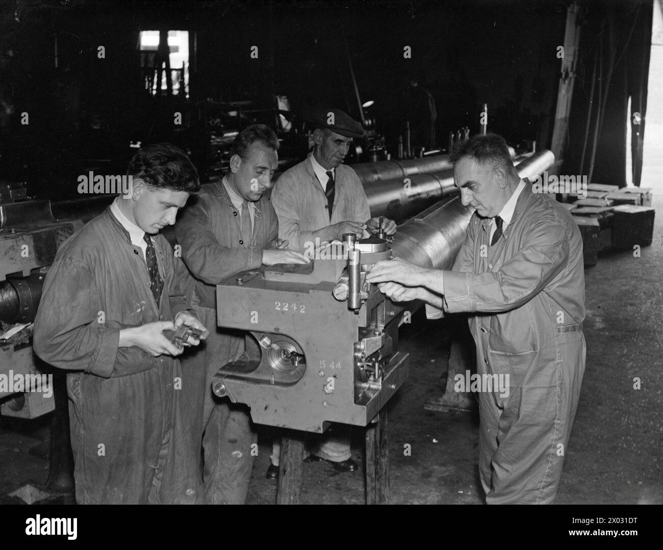BEHIND THE GUNS OF THE BRITISH NAVY. 25 TO 30 JULY 1944, NAVAL