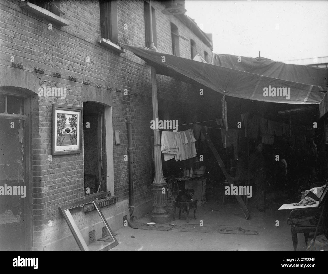 World war ii wwii tent hi-res stock photography and images - Alamy