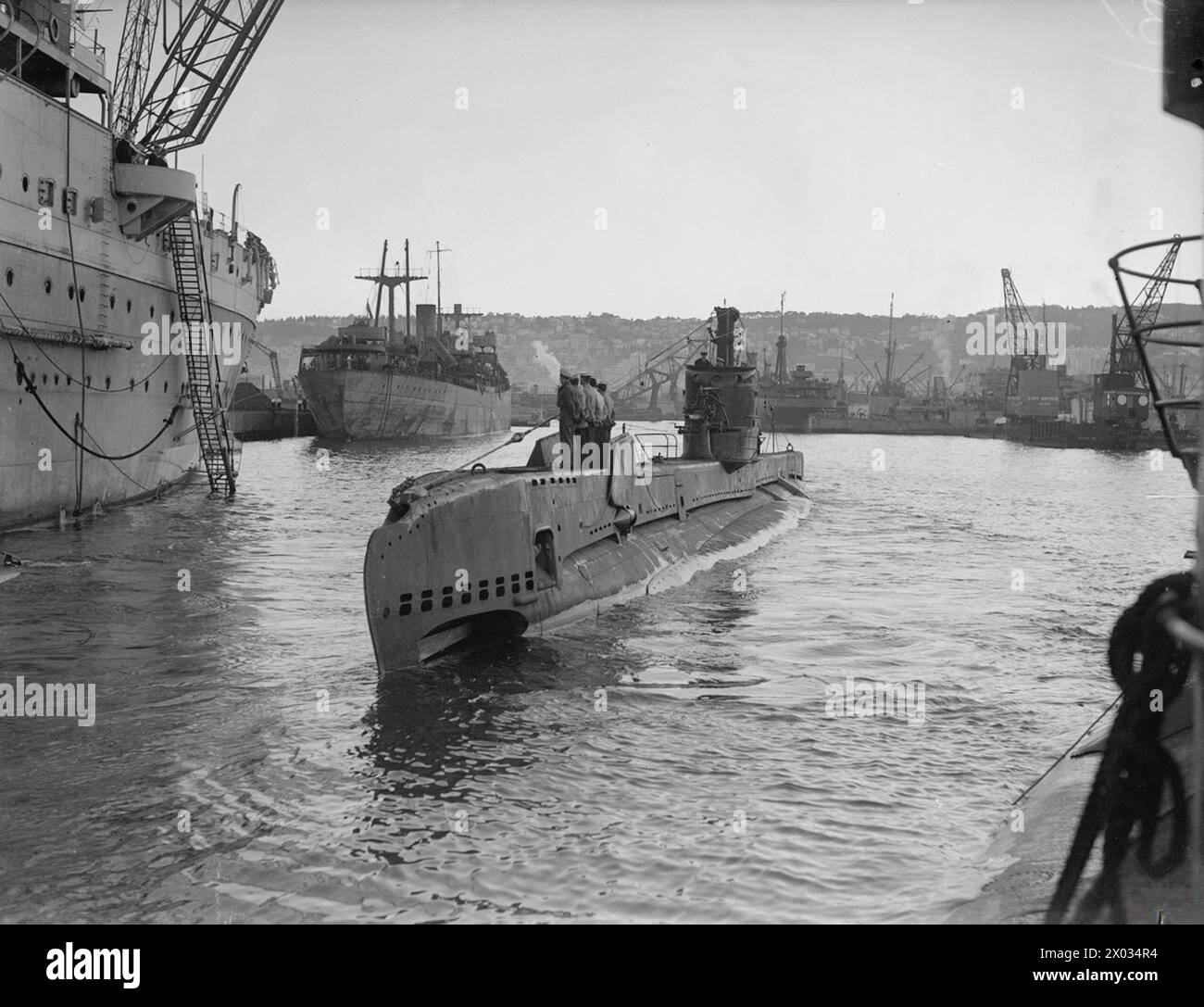 Submarine fighters hi-res stock photography and images - Alamy