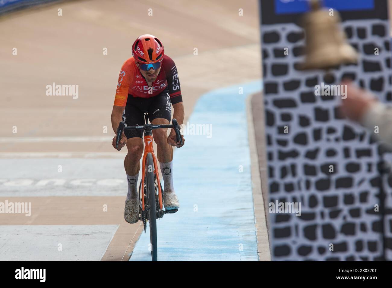 Paris Roubaix 2025 Mathieu van der Poel secures second consecutive