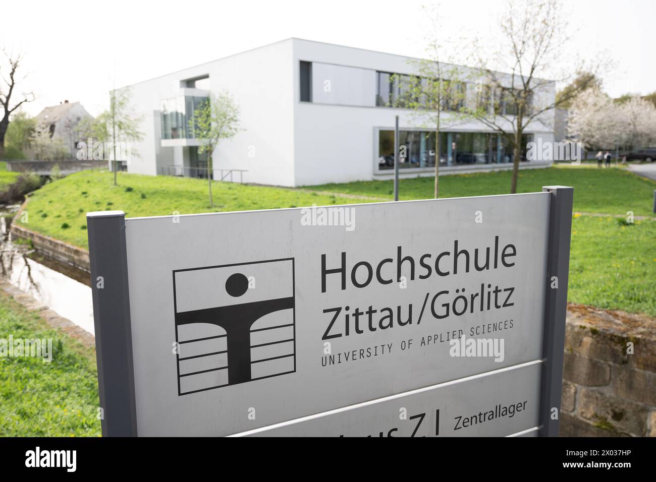 09 April 2024, Saxony, Zittau: A building on the campus of the Zittau/Görlitz University of Applied Sciences. Photo: Sebastian Kahnert/dpa Stock Photo