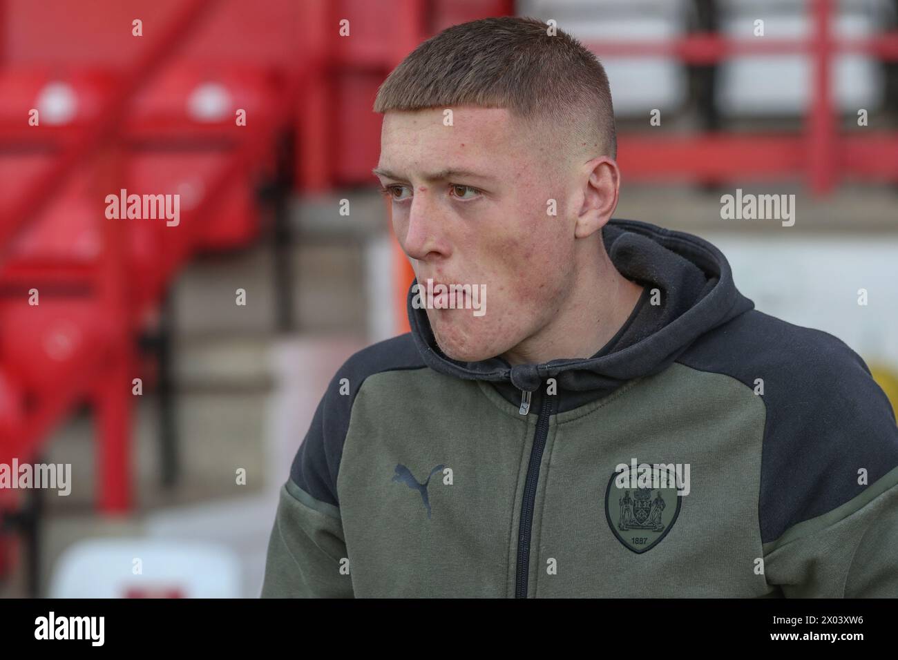 Rogan Ravenhill of Barnsley arrives during the Sky Bet League 1 match Stevenage vs Barnsley at Lamex Stadium, Stevenage, United Kingdom, 9th April 2024  (Photo by Alfie Cosgrove/News Images) Stock Photo