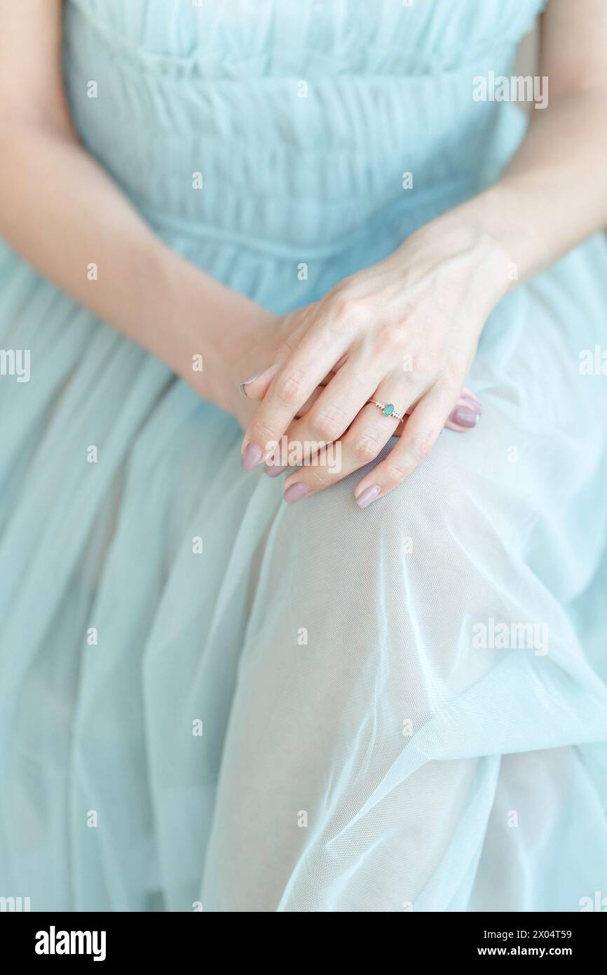 Woman dressed in formal attire hi-res stock photography and images - Alamy