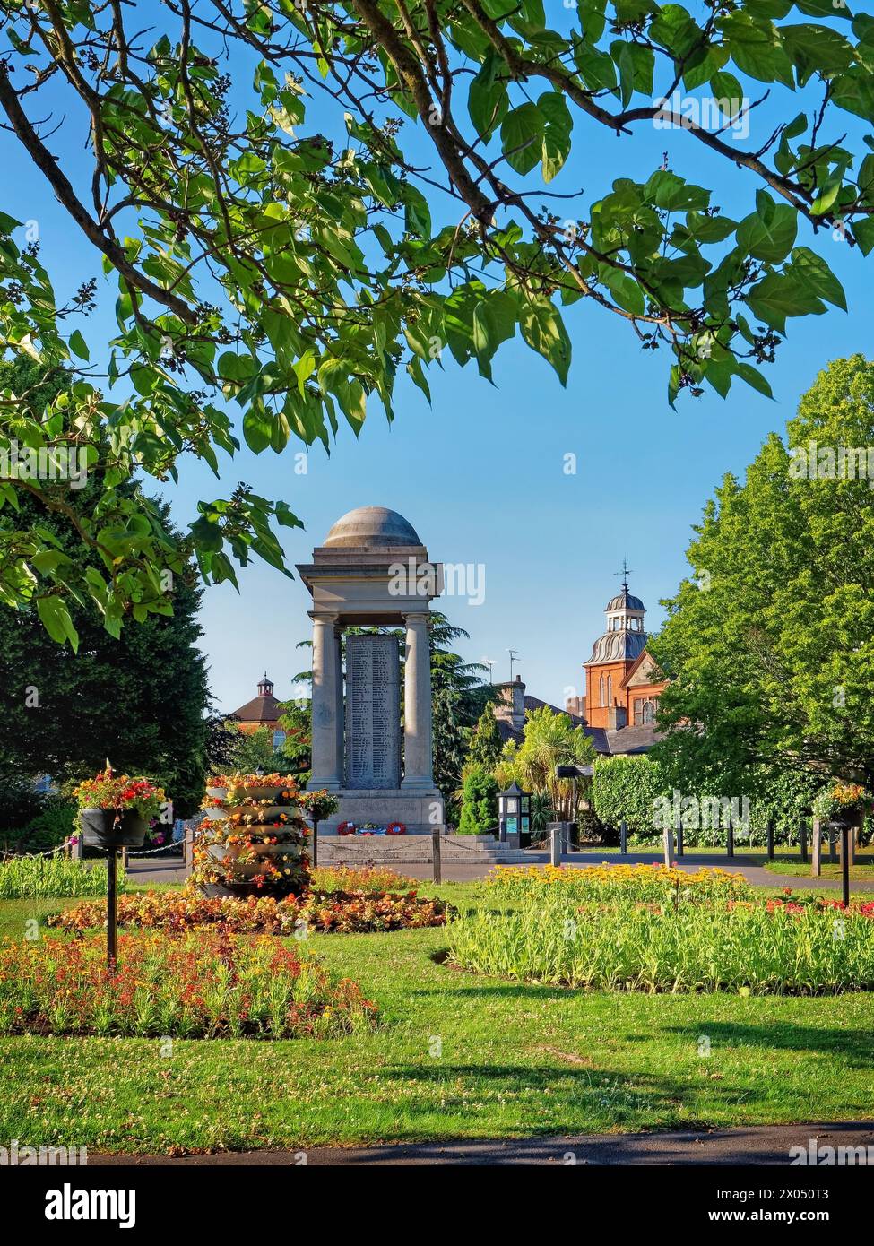 UK, Somerset, Taunton, Vivary Park, Gardens & Cenotaph Stock Photo