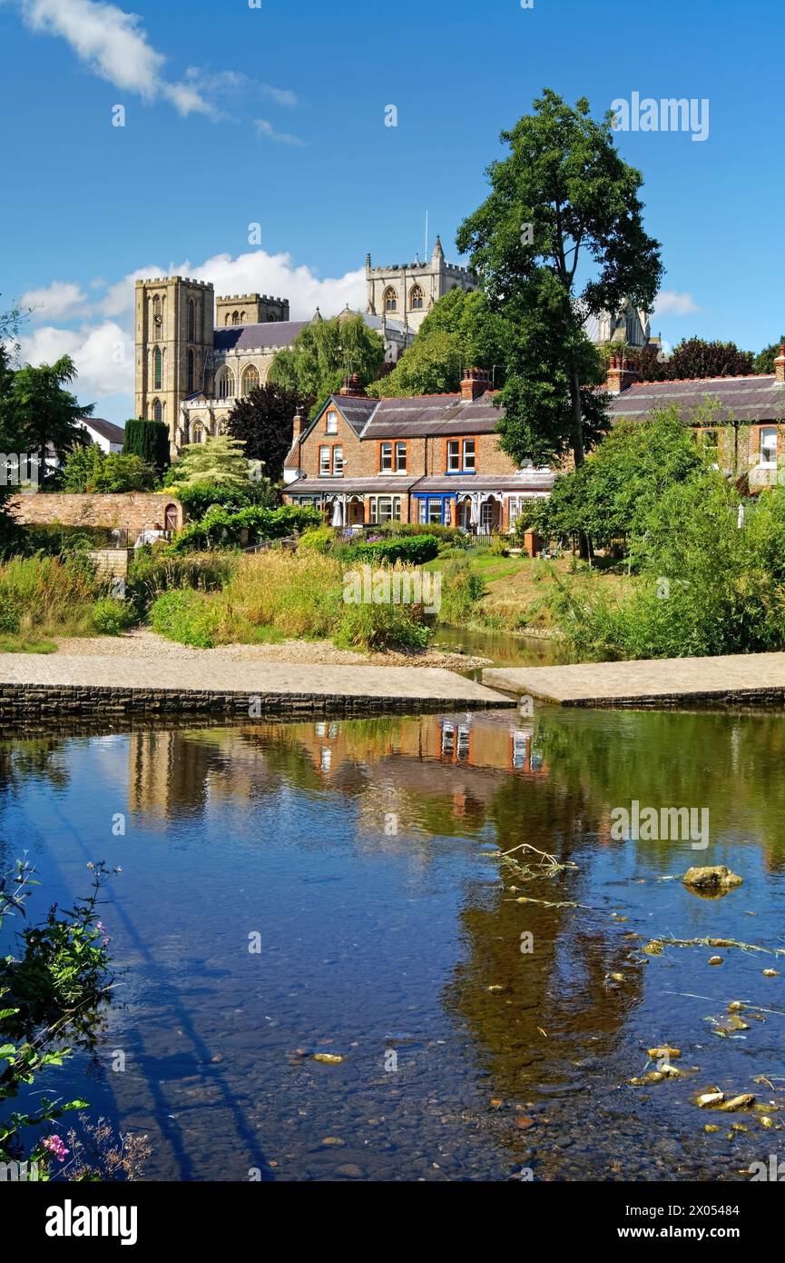 Skell river hi-res stock photography and images - Alamy
